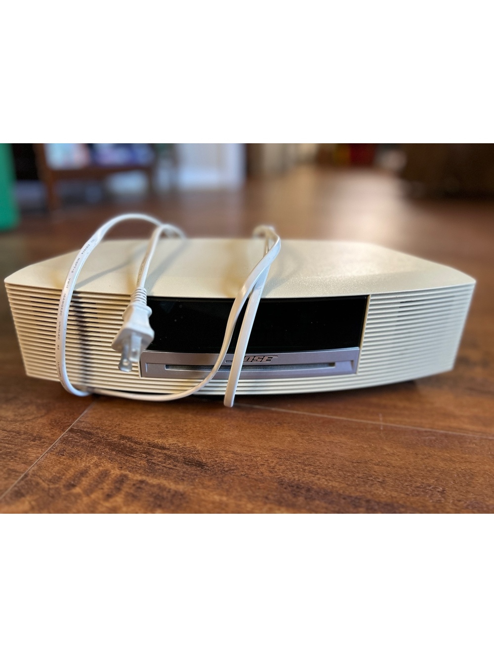 Bose Wave Music System with Remote Control - Cream